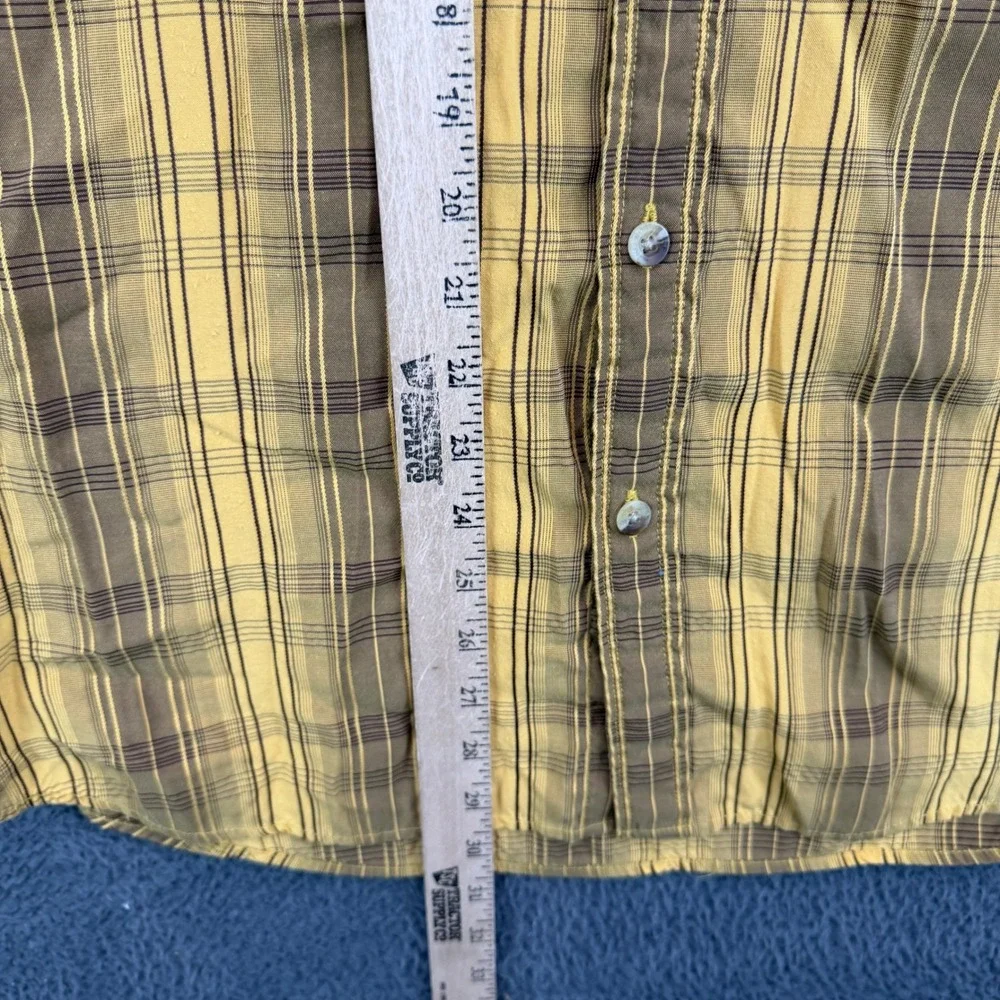 The North Face Mens Medium Yellow Plaid Short Sleeve Button Up Hiking Shirt‎